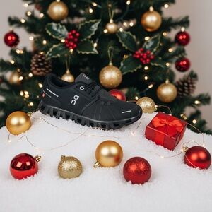 On Women's Black Sneakers